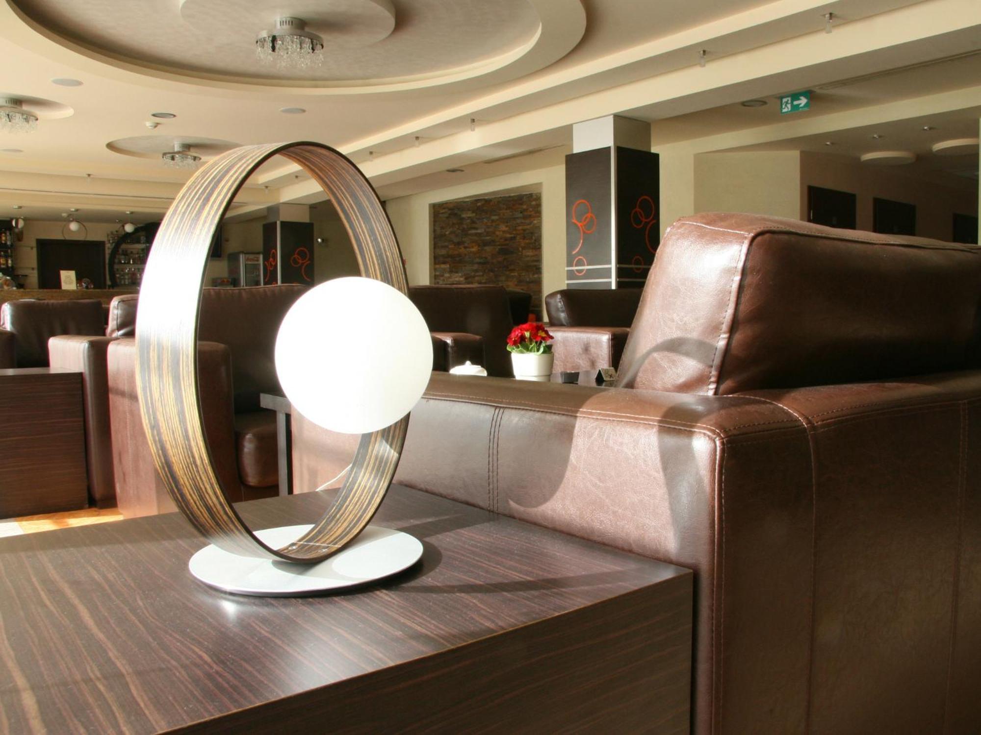 Hotel Elbrus Spa & Wellness Щирк Экстерьер фото