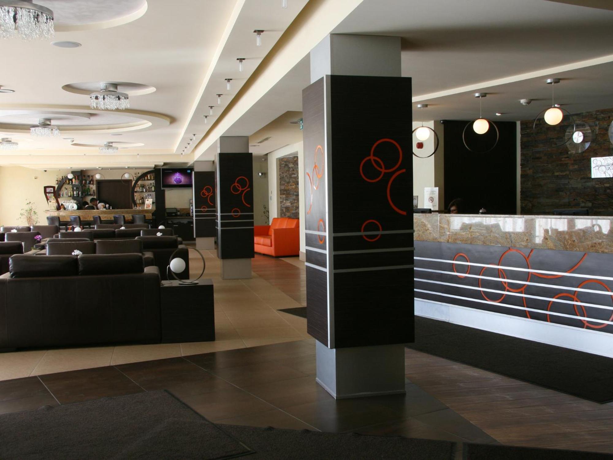 Hotel Elbrus Spa & Wellness Щирк Экстерьер фото