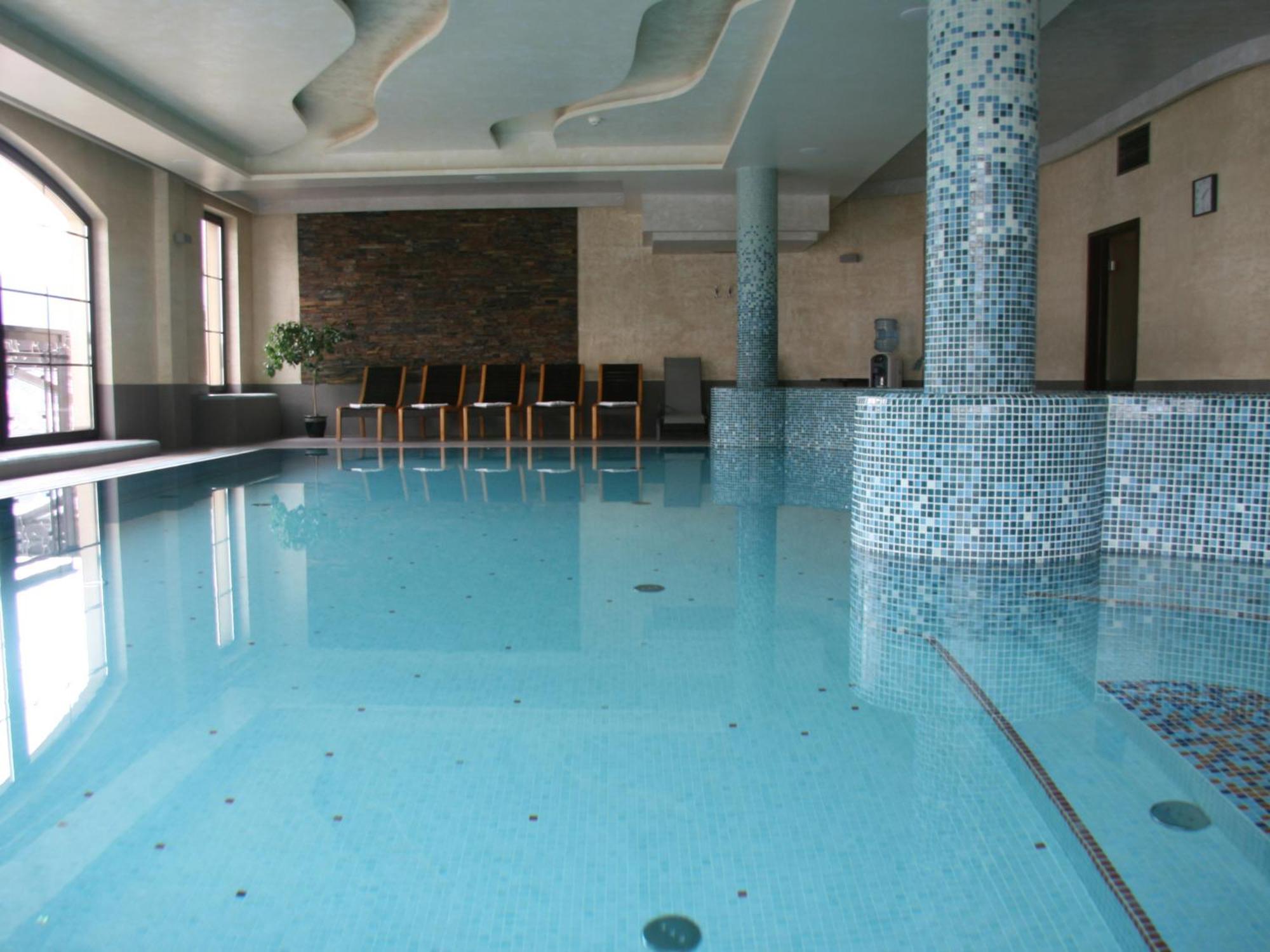 Hotel Elbrus Spa & Wellness Щирк Экстерьер фото