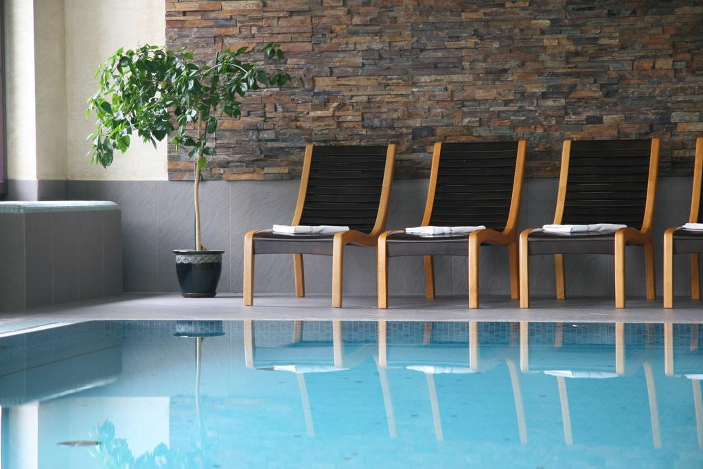 Hotel Elbrus Spa & Wellness Щирк Экстерьер фото