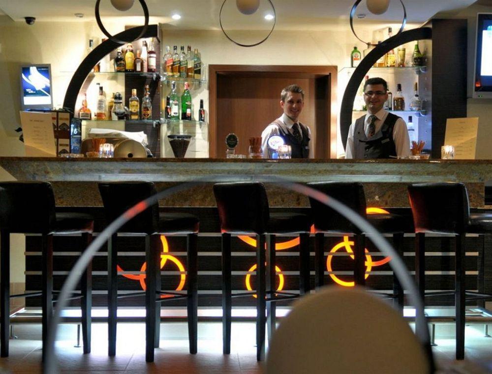 Hotel Elbrus Spa & Wellness Щирк Экстерьер фото