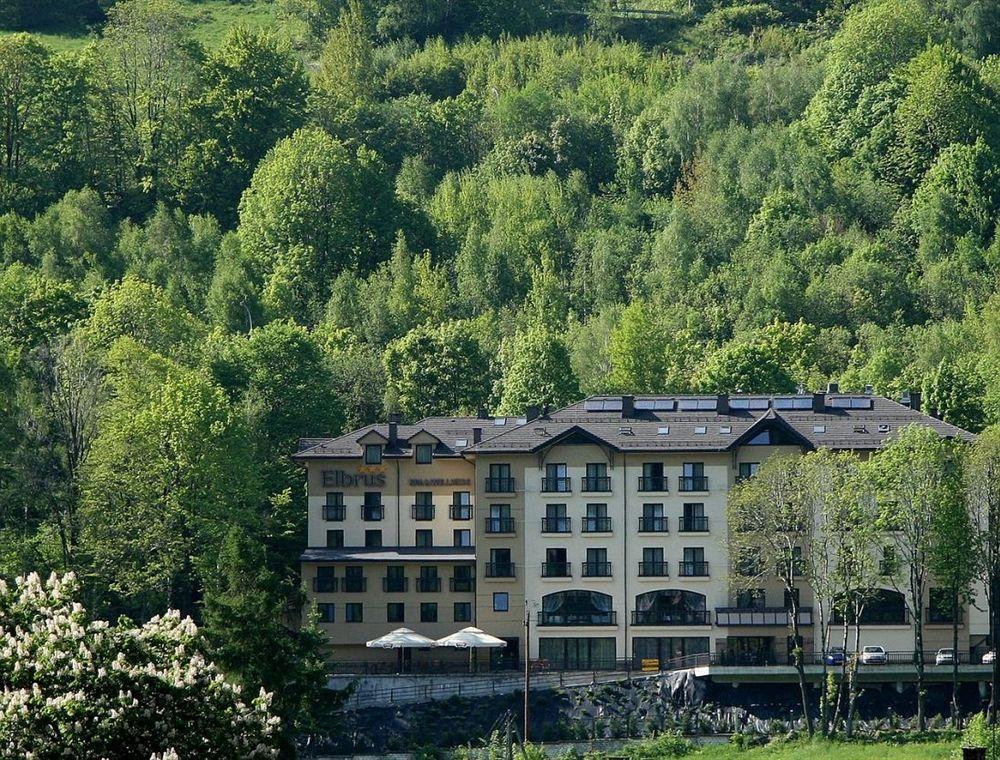 Hotel Elbrus Spa & Wellness Щирк Экстерьер фото